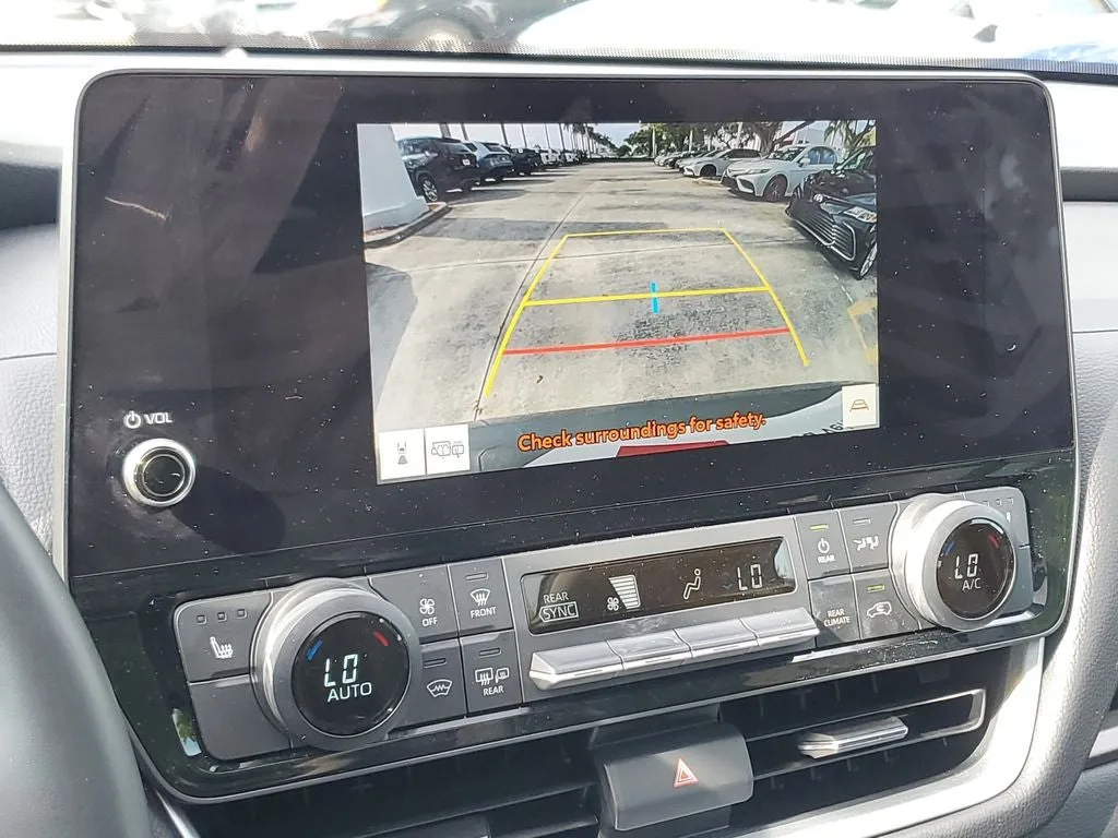 2024 Toyota Grand Highlander XLE photo 28