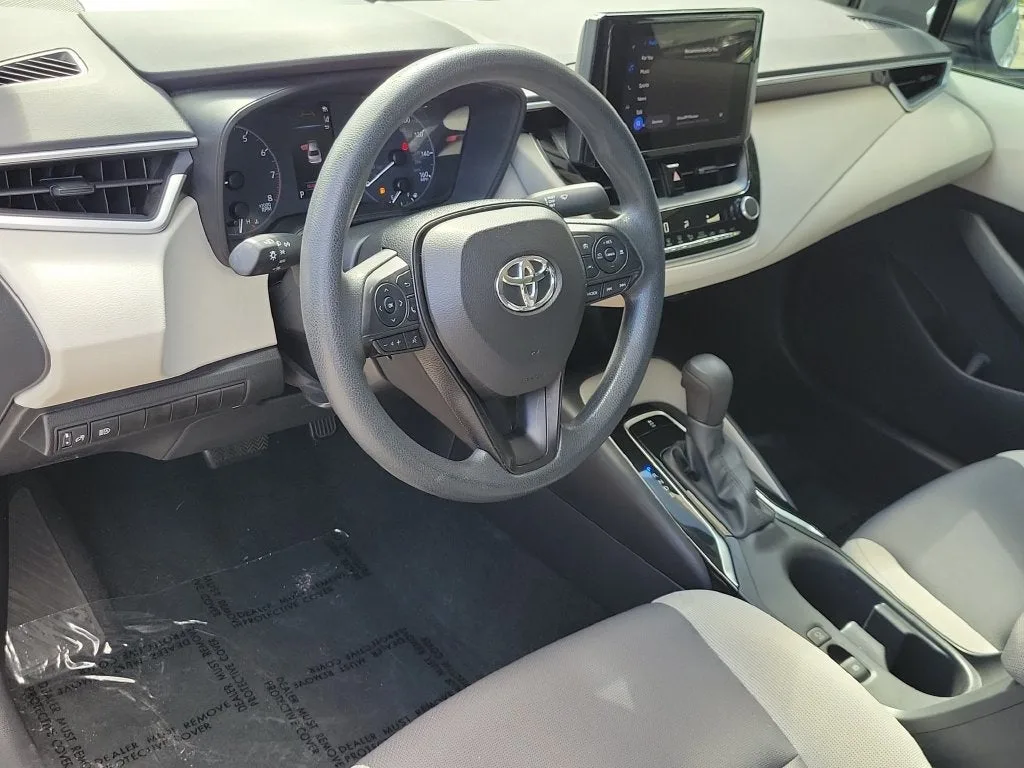 2024 Toyota Corolla LE photo 19