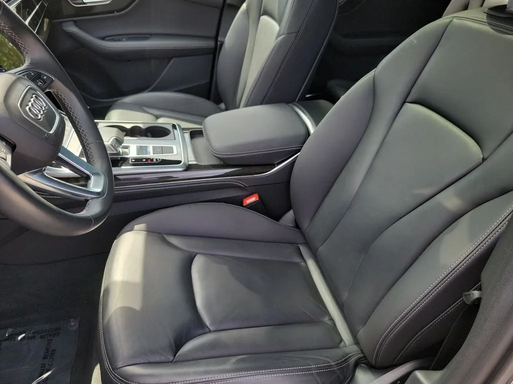 2025 Audi Q7 55 Premium Plus quattro photo 23