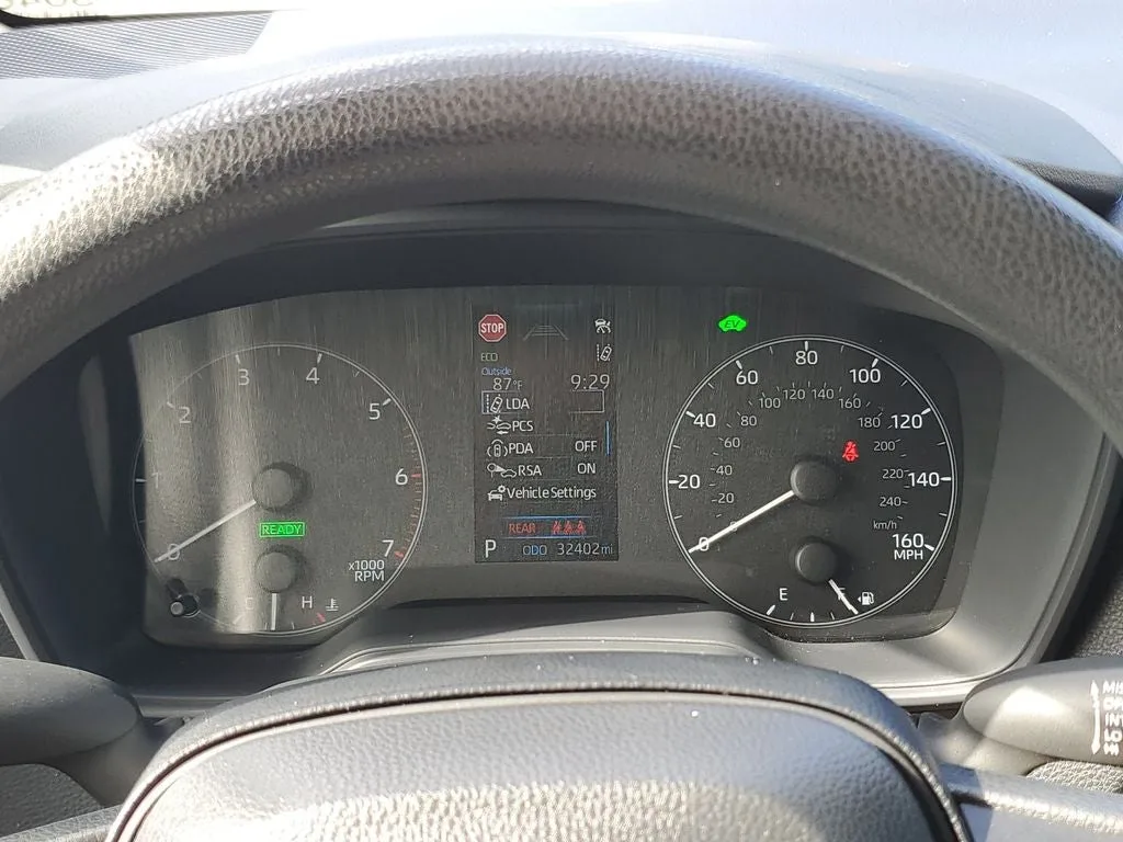 2024 Toyota Corolla Hybrid LE photo 25