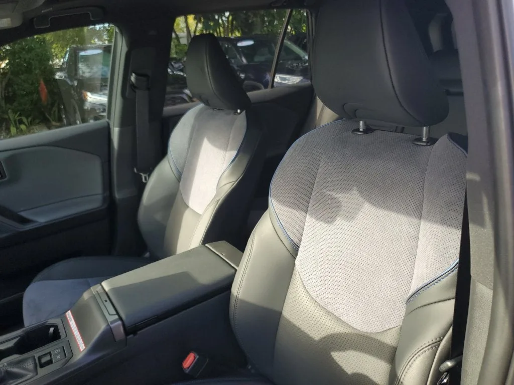 2026 Toyota RAV4 XSE photo 21