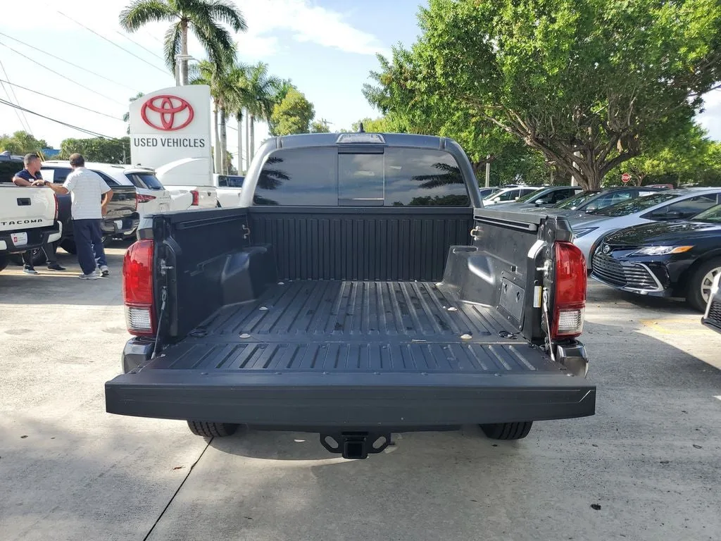 2023 Toyota Tacoma SR5 V6 photo 9