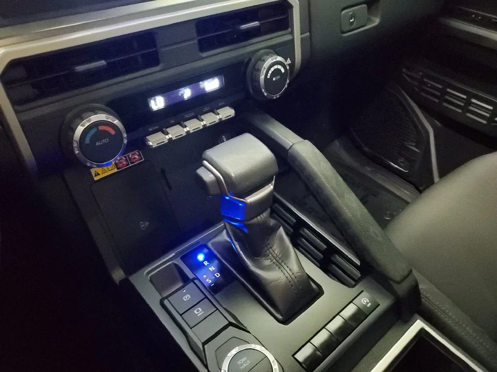 2024 Toyota Tacoma SR5 photo 27