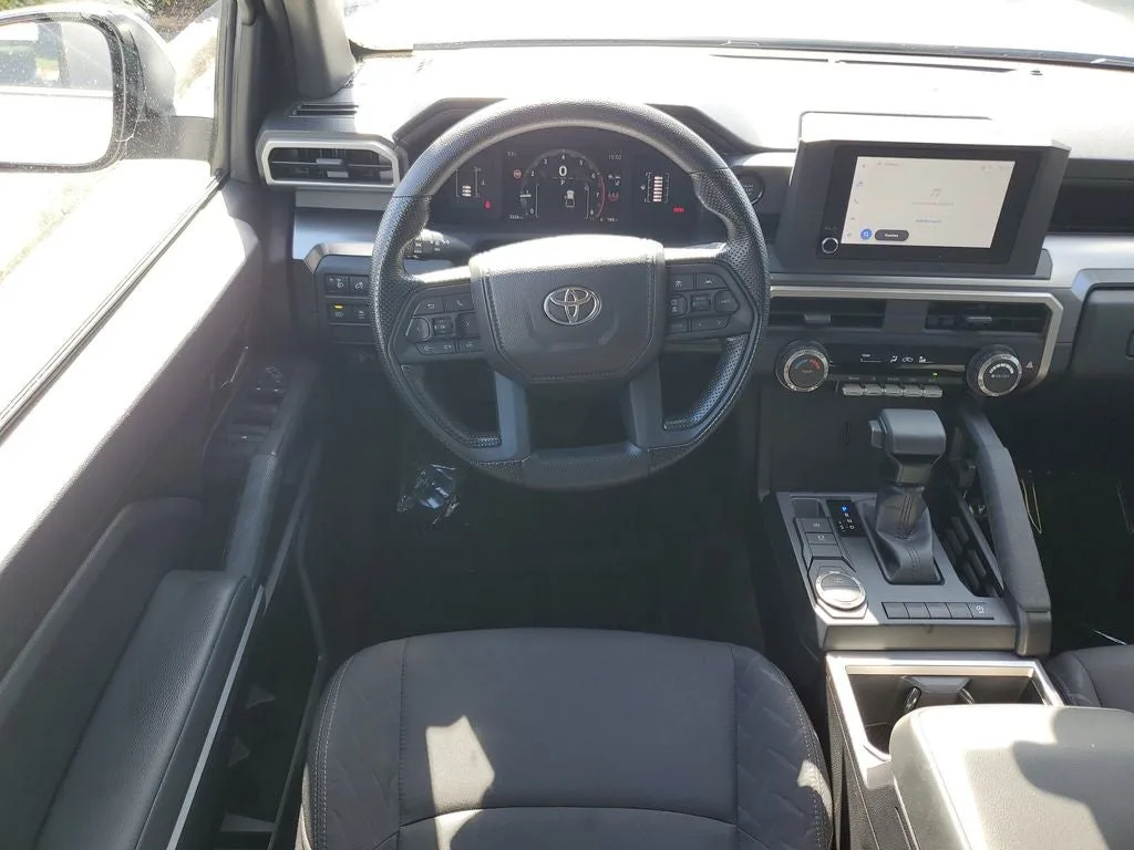 2025 Toyota Tacoma SR5 photo 13