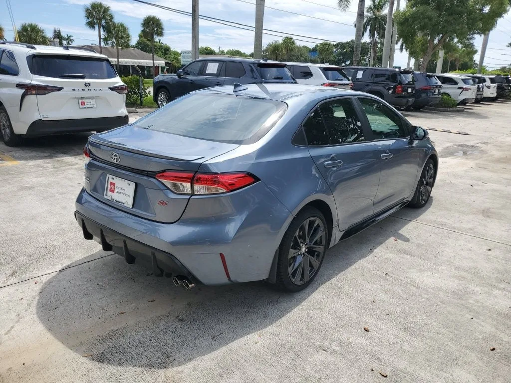 2026 Toyota Corolla SE photo 4