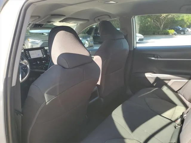2023 Toyota Camry LE photo 13