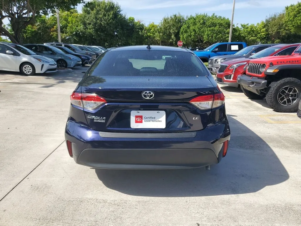 2025 Toyota Corolla LE photo 5