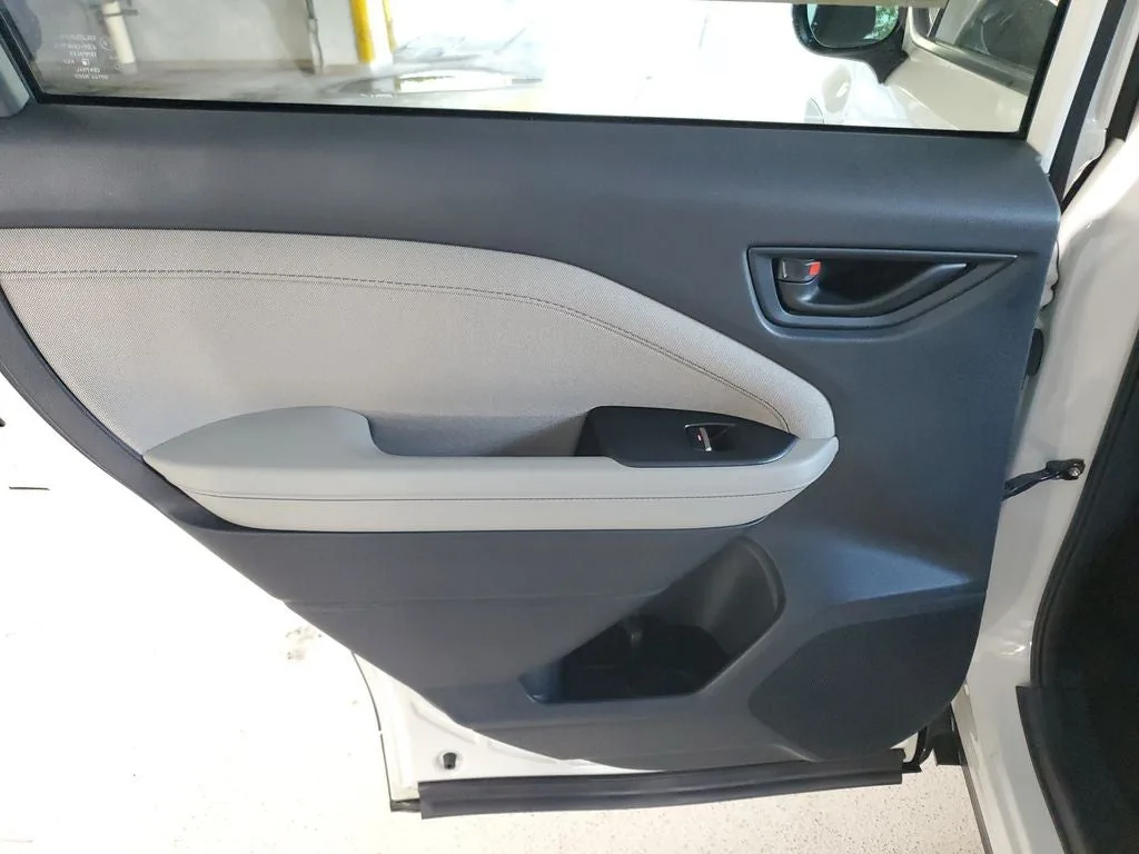 2025 Subaru Forester Premium photo 10