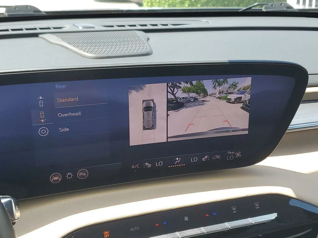 2025 Buick Enclave Preferred photo 28