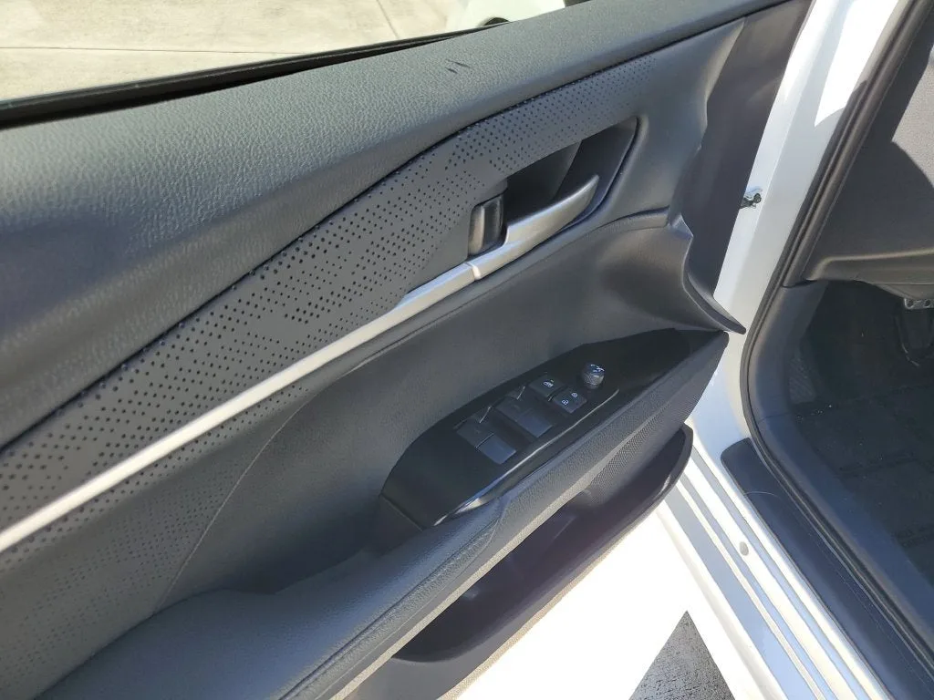 2025 Toyota Camry XSE photo 19