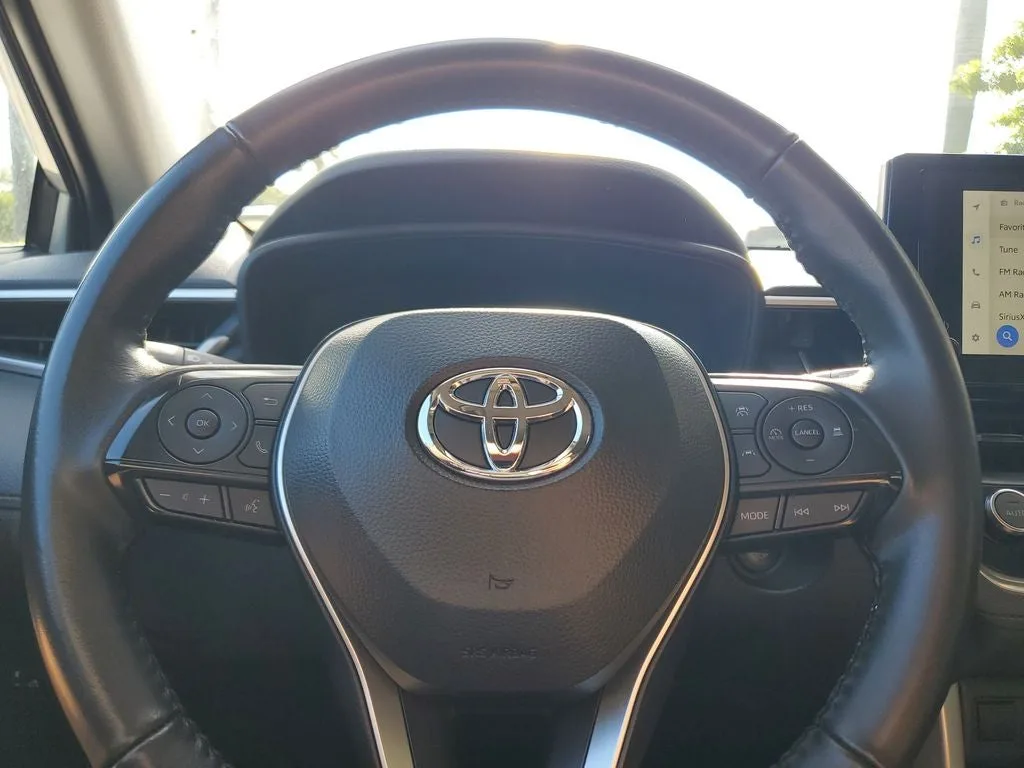 2024 Toyota Corolla Cross LE photo 22