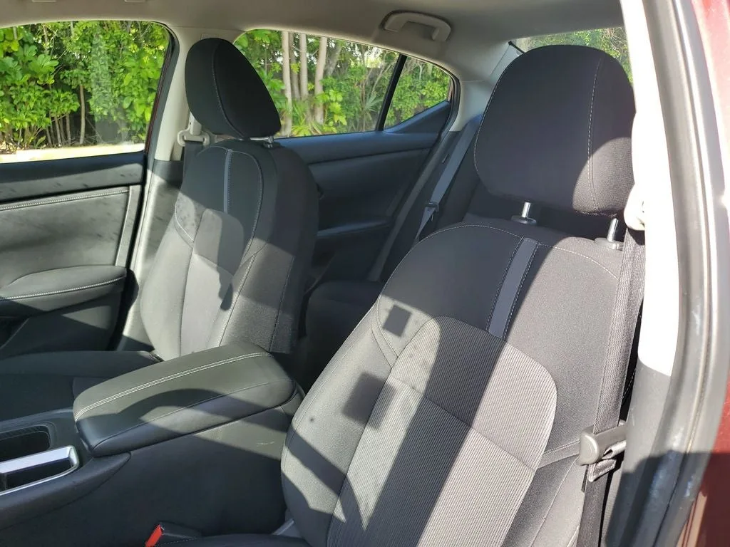 2024 Nissan Sentra SV photo 19