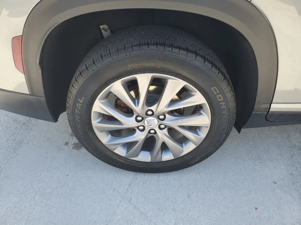2025 Buick Enclave Preferred photo 6