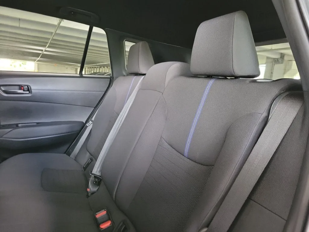 2024 Toyota Corolla Cross Hybrid SE photo 14