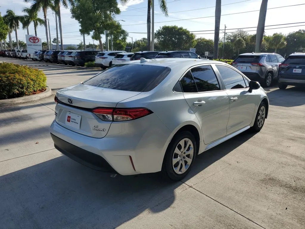 2024 Toyota Corolla Hybrid LE photo 4