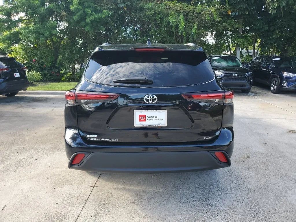 2024 Toyota Highlander XLE photo 5