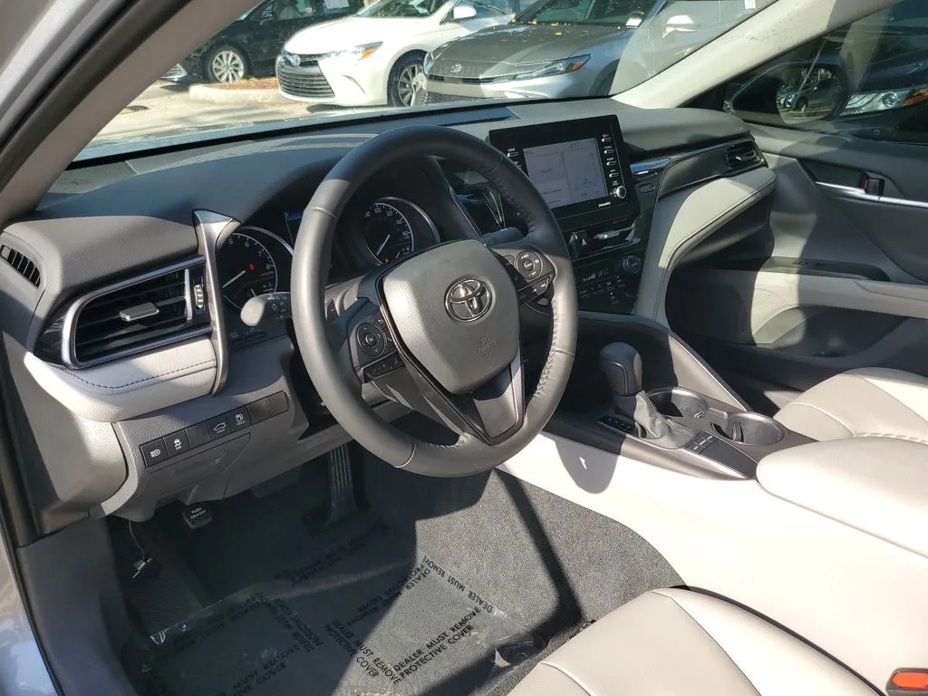 2023 Toyota Camry SE photo 20