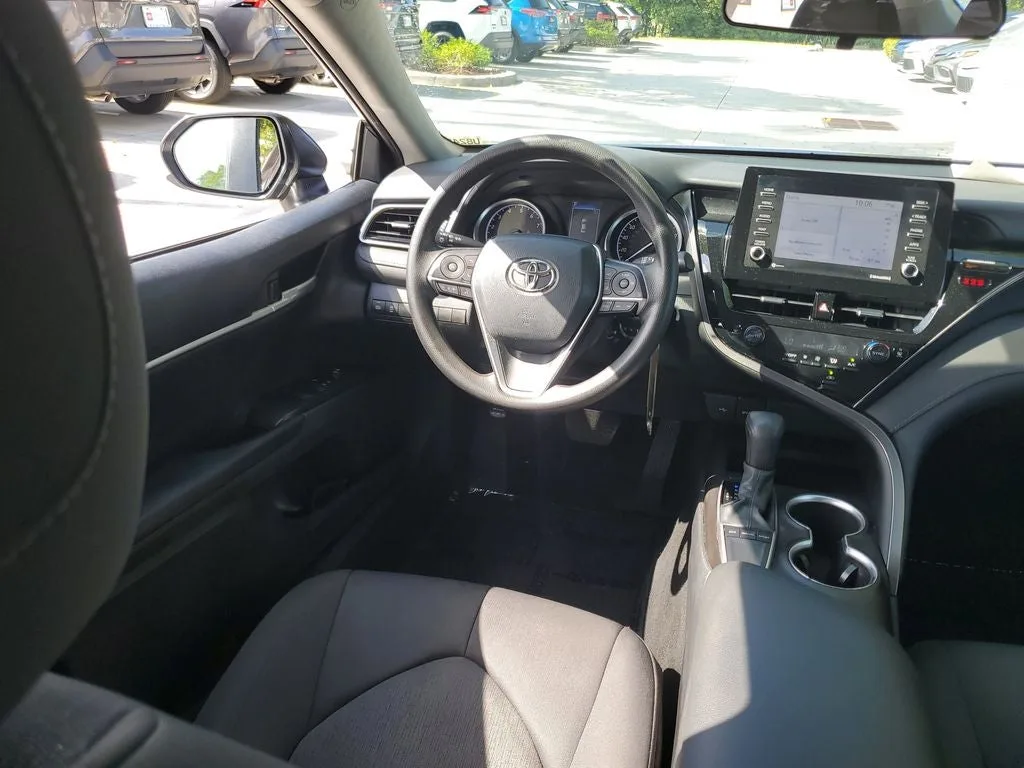2023 Toyota Camry LE photo 13