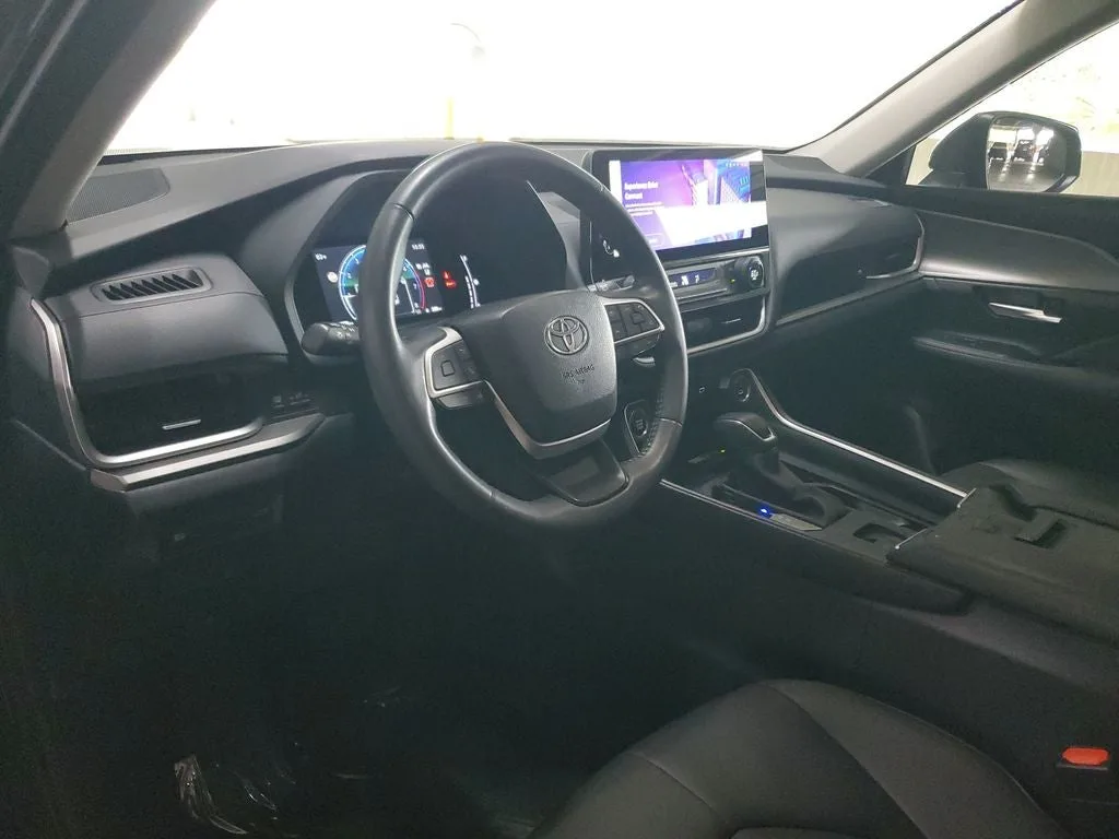 2024 Toyota Grand Highlander XLE photo 22