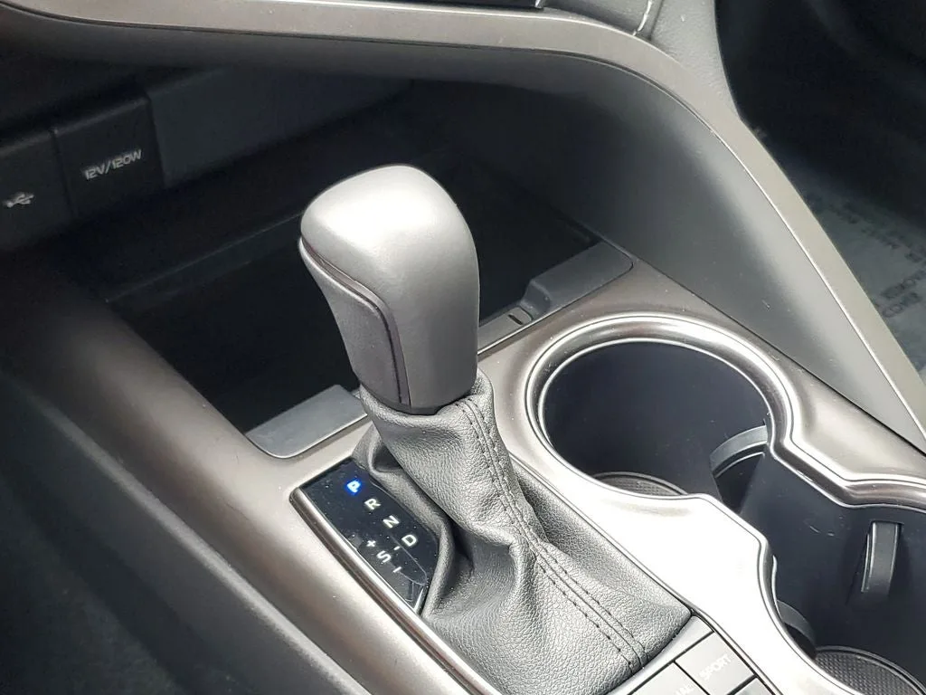 2024 Toyota Camry SE photo 28