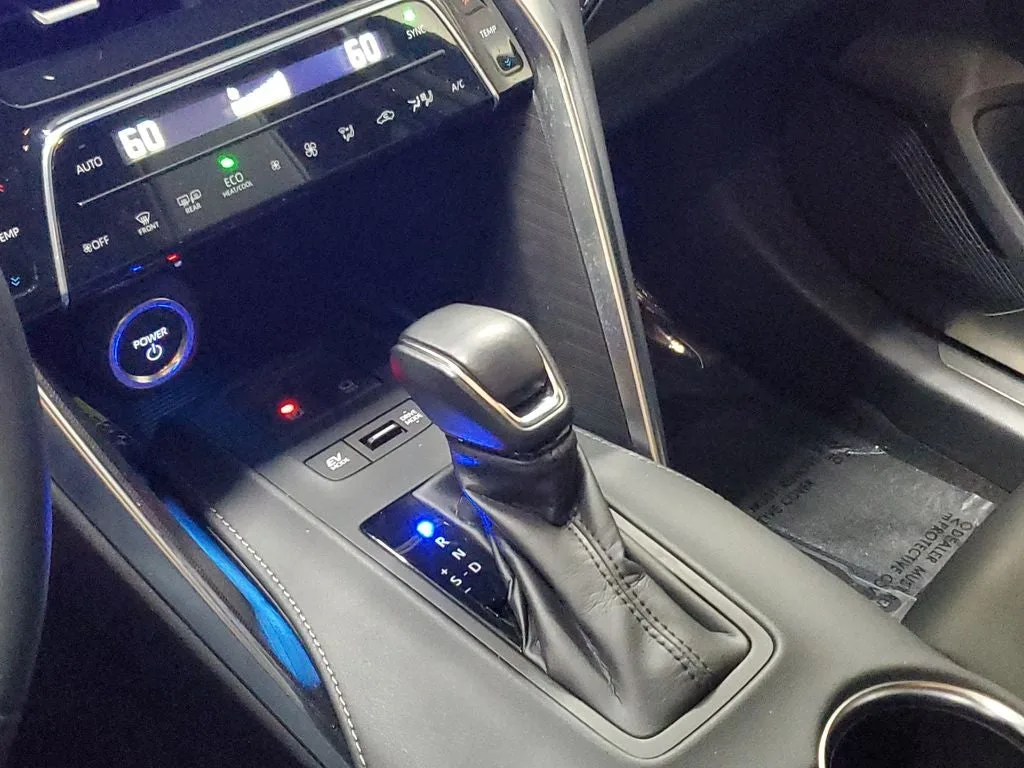 2023 Toyota Venza XLE photo 29