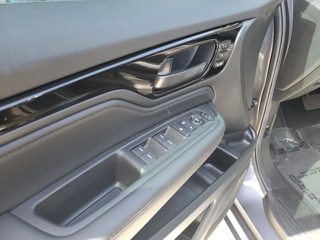 2025 Honda Odyssey Touring photo 20