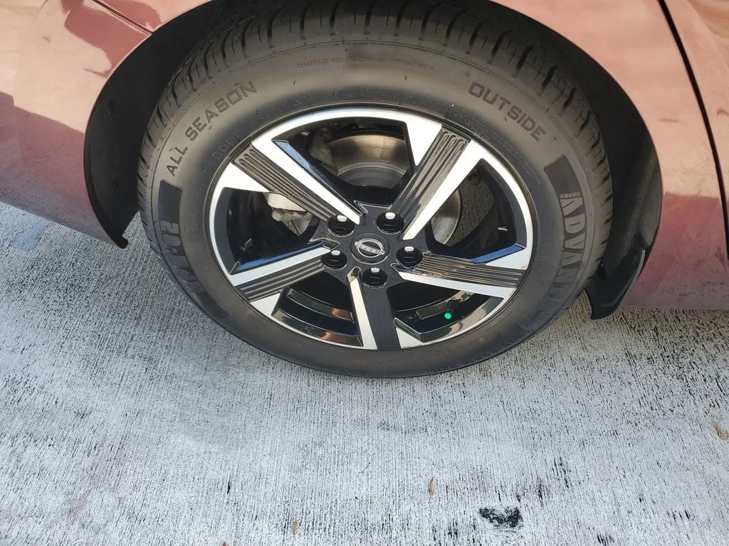 2024 Nissan Sentra SV photo 7