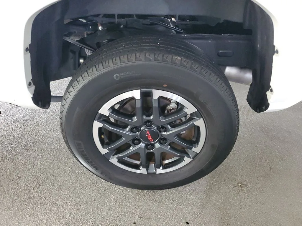 2024 Toyota Tacoma TRD Sport photo 7