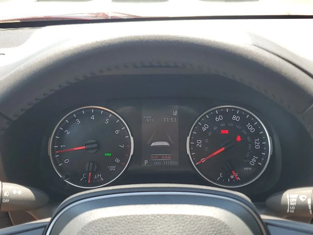 2022 Toyota RAV4 XLE Premium photo 27