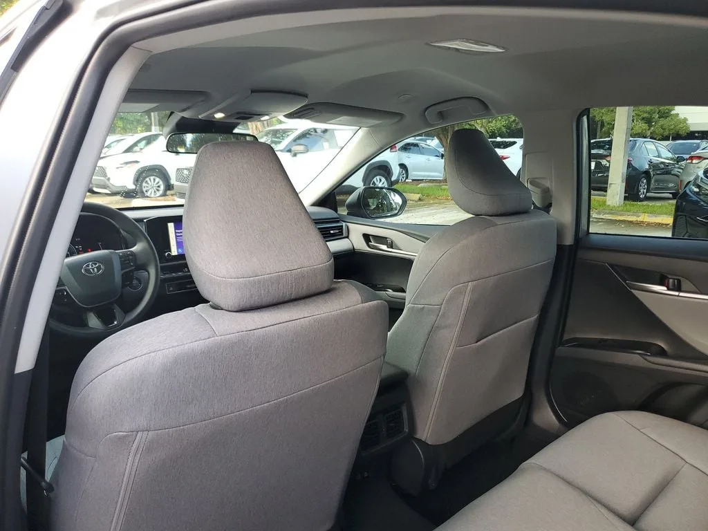 2025 Toyota Camry LE photo 13