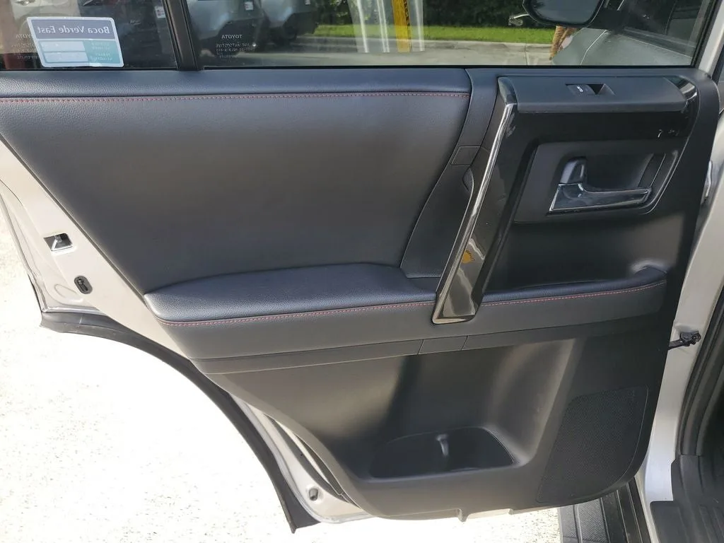 2021 Toyota 4Runner TRD Off-Road Premium photo 10