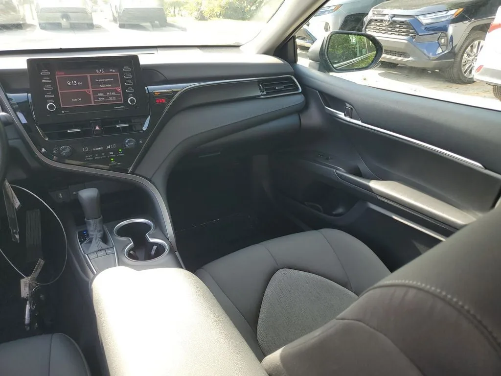 2023 Toyota Camry LE photo 15