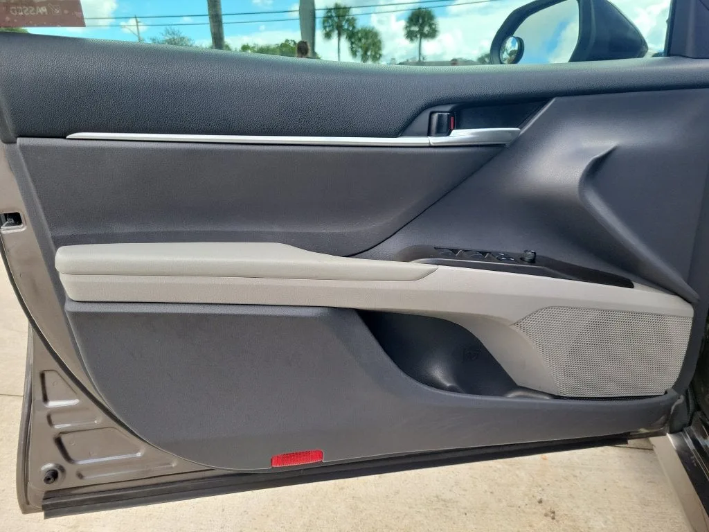 2023 Toyota Camry LE photo 20