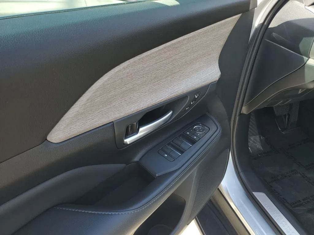 2024 Toyota Grand Highlander Hybrid Limited photo 20