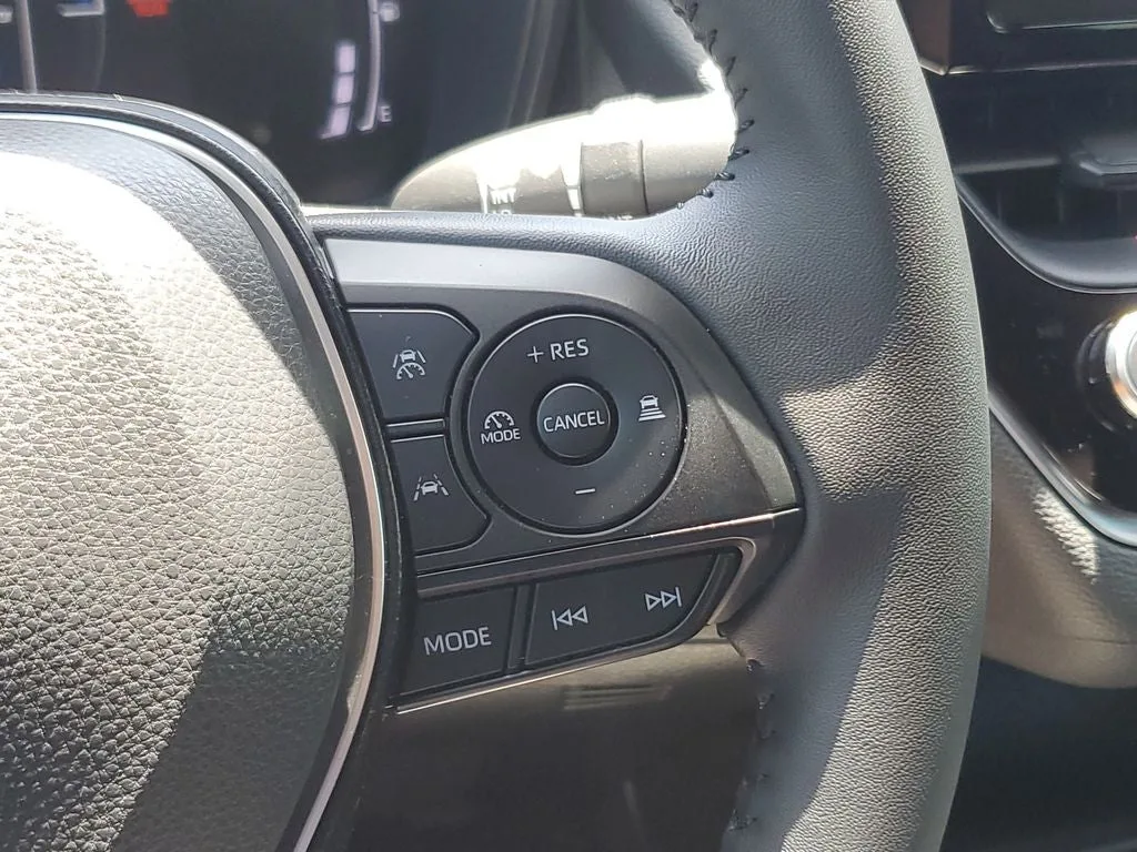 2026 Toyota Corolla Hybrid SE photo 24