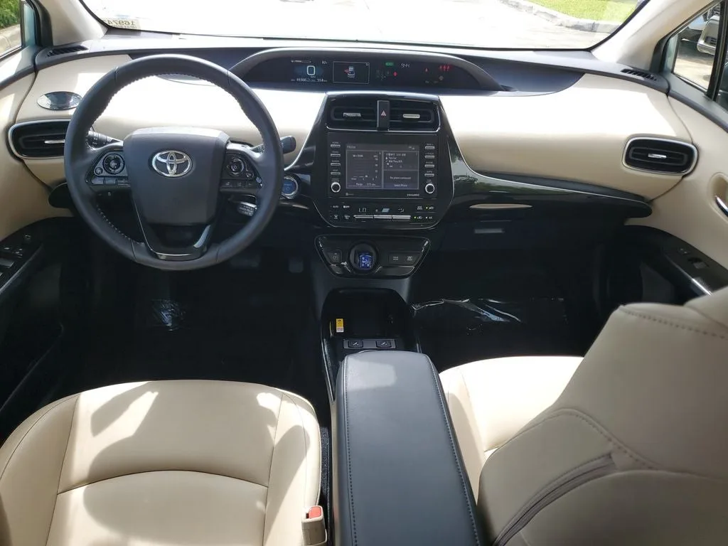 2022 Toyota Prius XLE photo 15