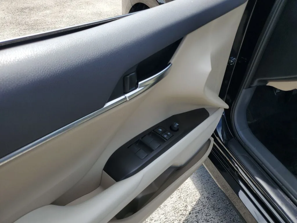 2024 Toyota Camry LE photo 16