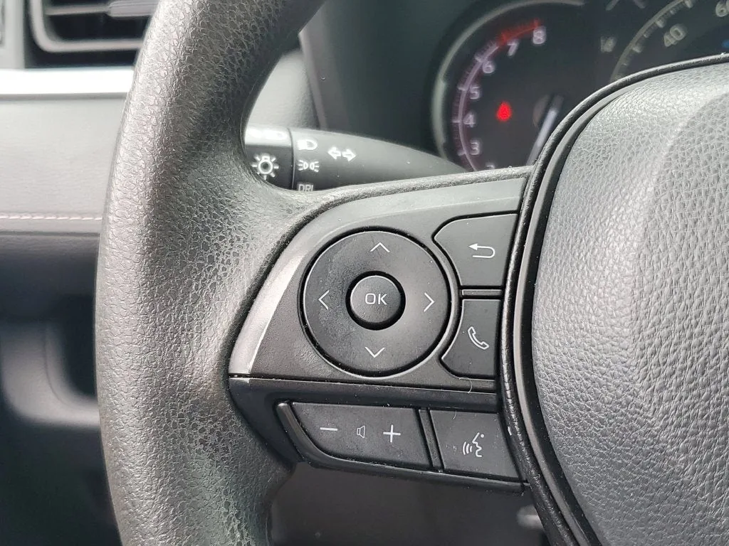 2024 Toyota RAV4 LE photo 23