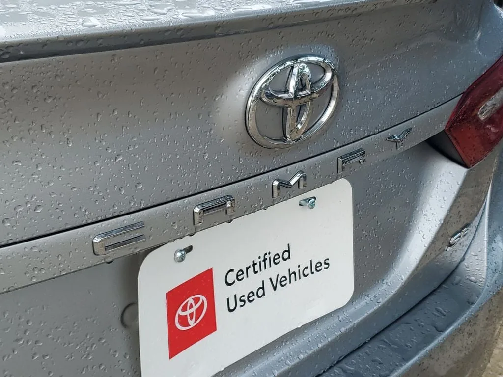 2024 Toyota Camry SE photo 8