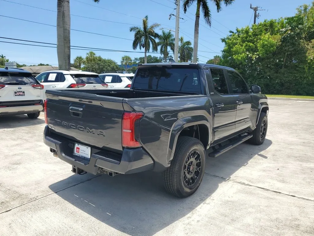 2025 Toyota Tacoma SR5 photo 4