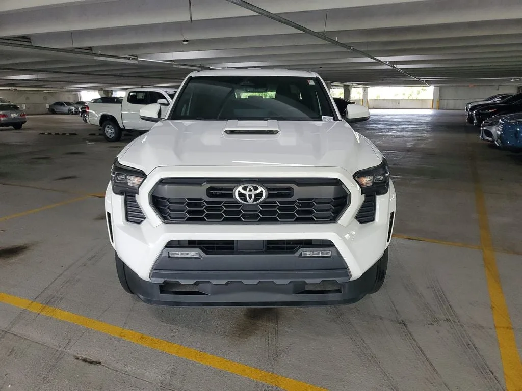 2024 Toyota Tacoma TRD Sport photo 2