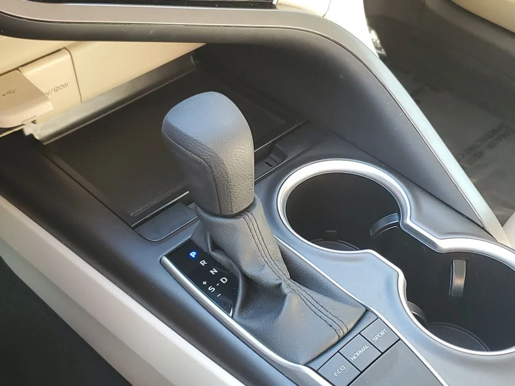 2024 Toyota Camry LE photo 28