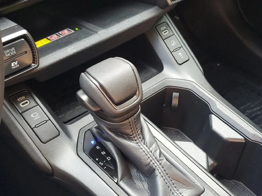 2026 Toyota RAV4 XSE photo 31