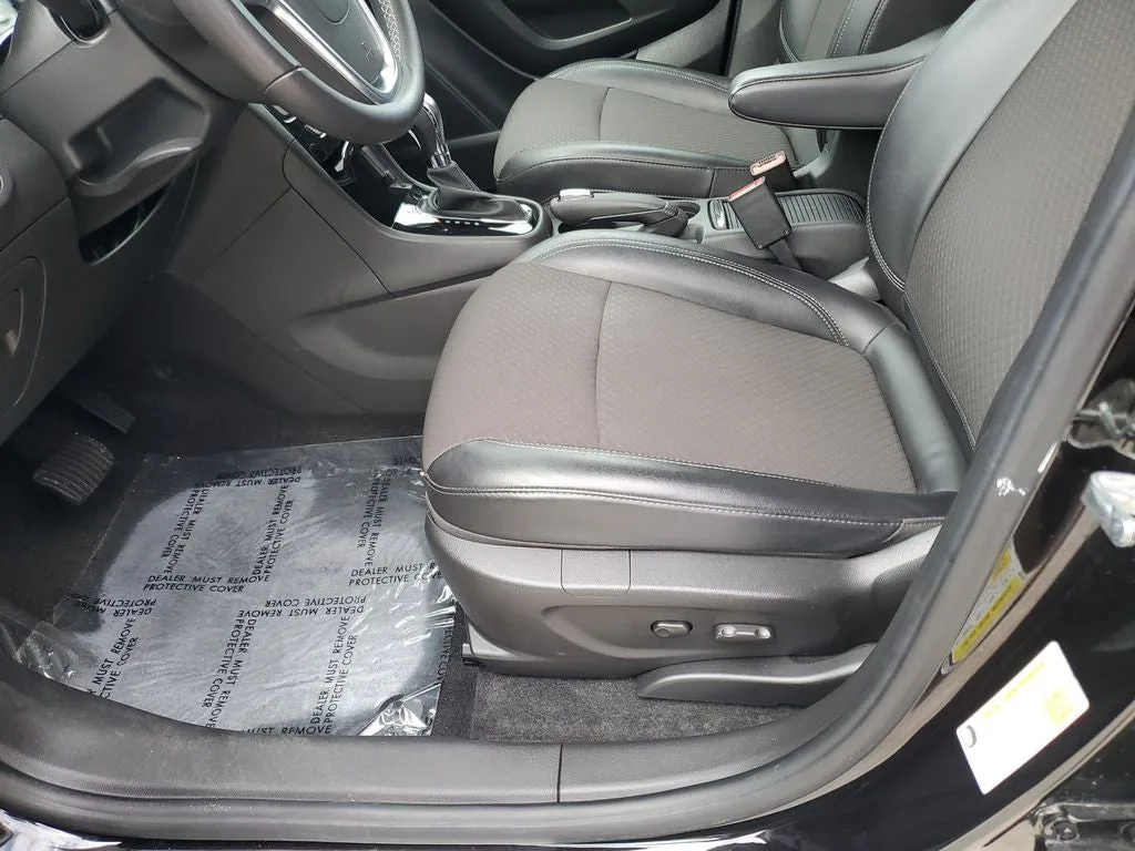 2020 Buick Encore Preferred photo 19