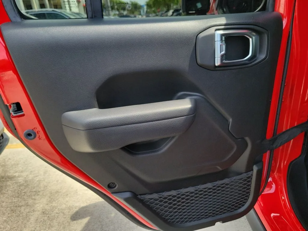 2026 Jeep Wrangler Rubicon photo 11