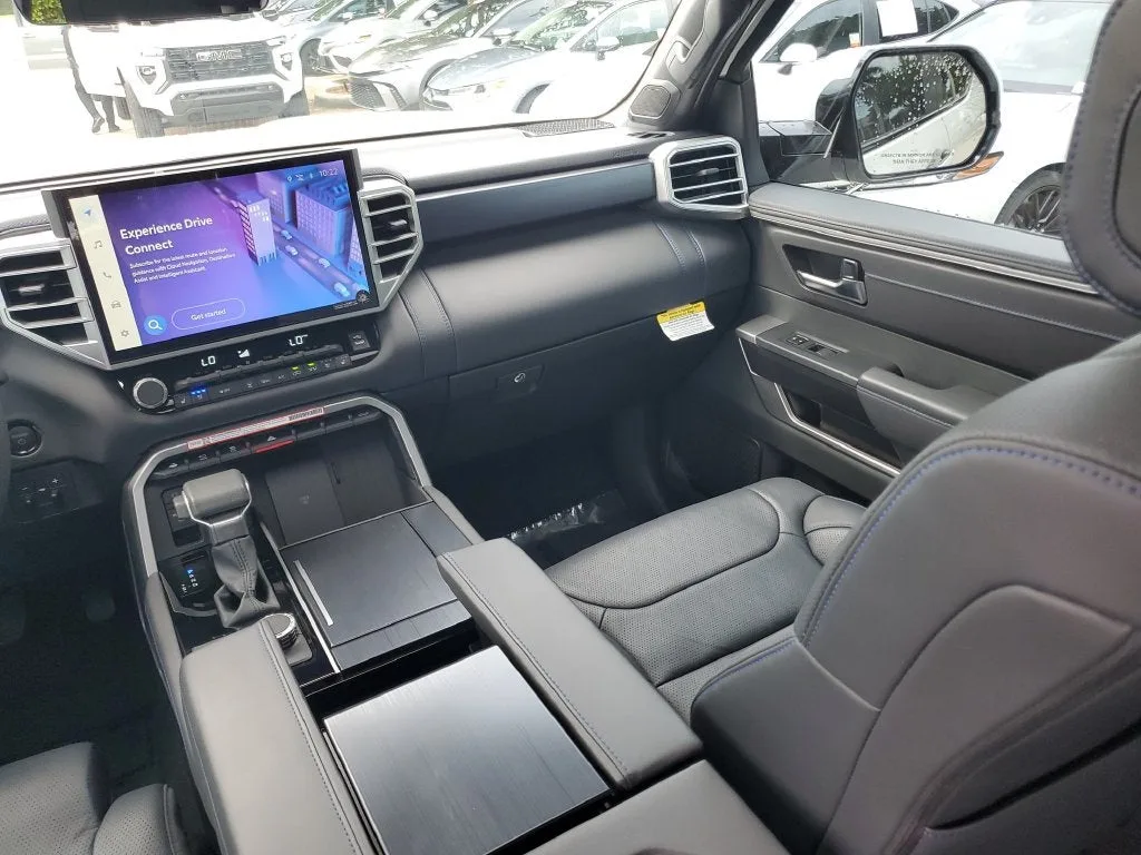 2025 Toyota Tundra Hybrid Platinum photo 17
