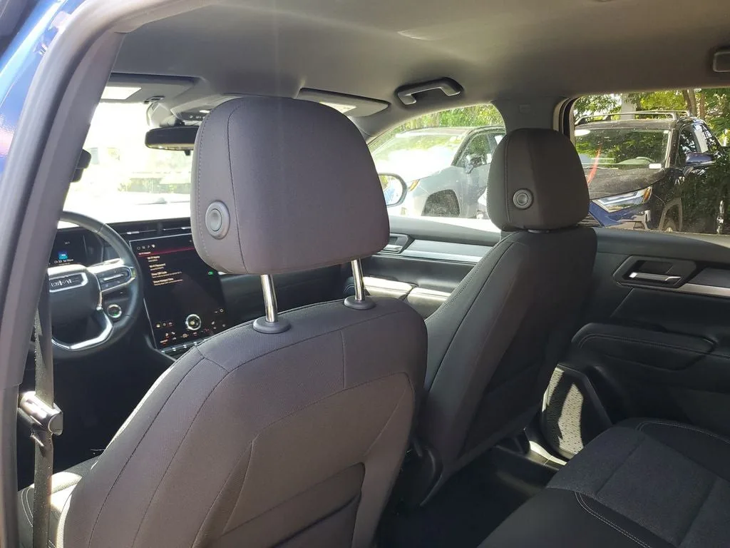 2026 GMC Terrain Elevation photo 13