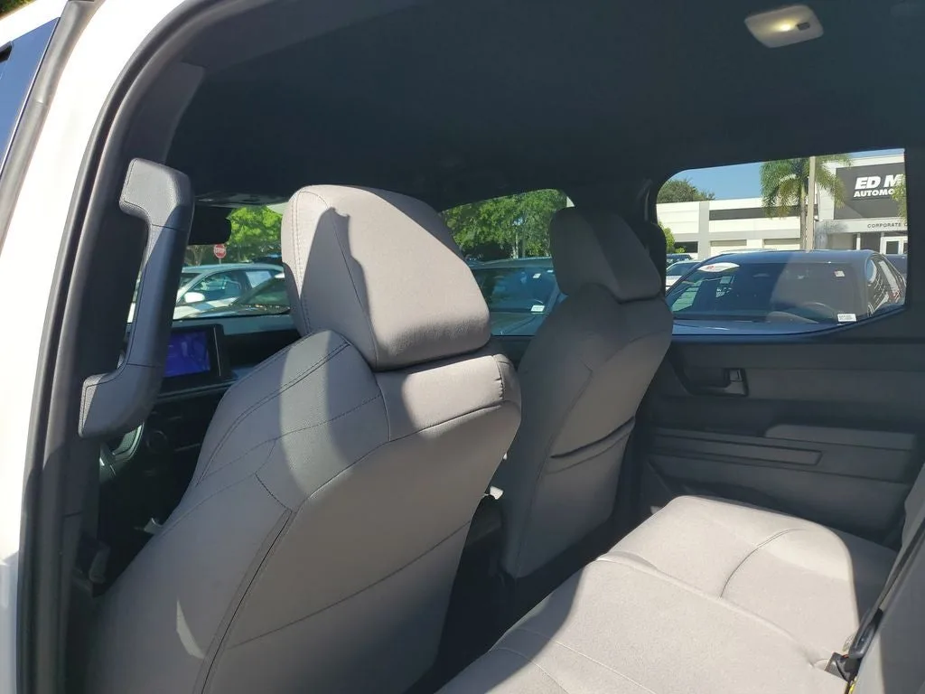 2024 Toyota Tacoma SR5 photo 13