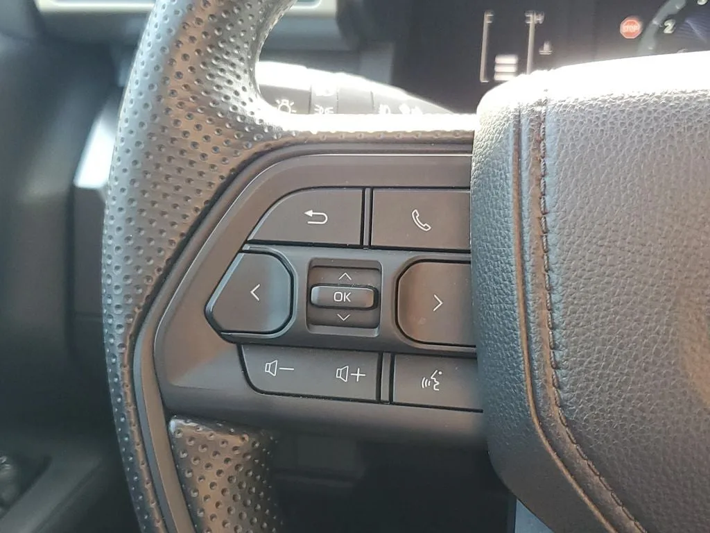 2024 Toyota Tacoma SR5 photo 23