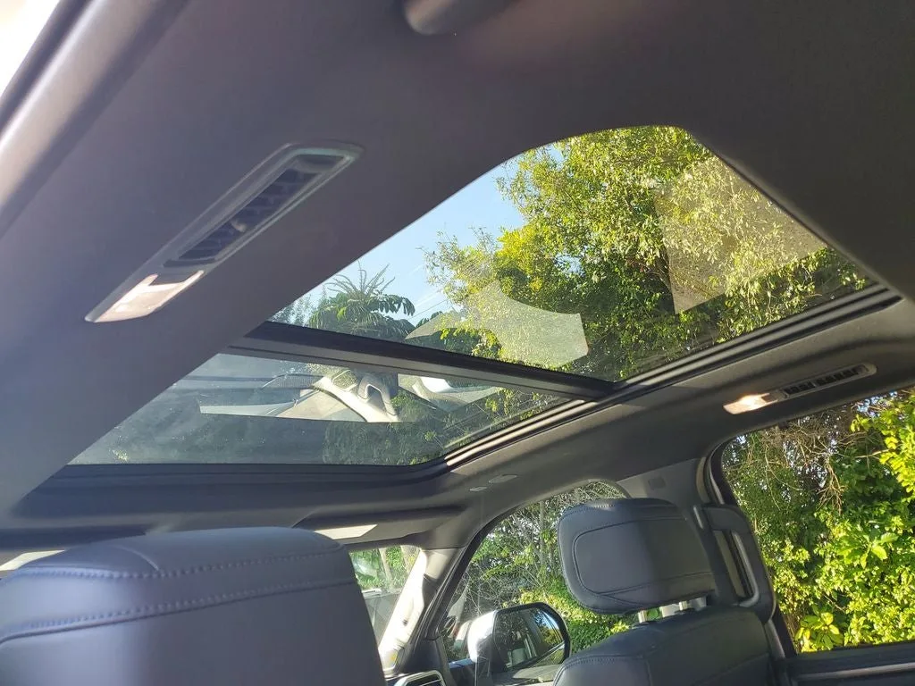 2025 Toyota Sequoia Platinum photo 12
